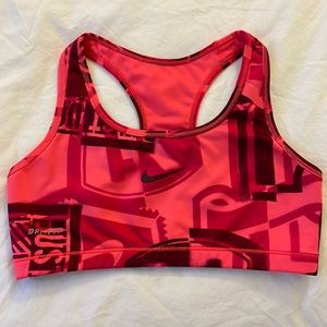 EUC Nike Medium Impact Sports Bra